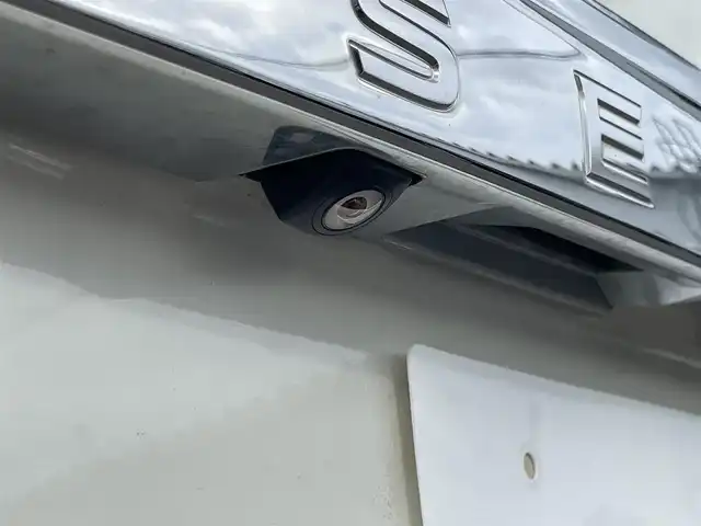 日産 セレナ ハイウェイS G Sハイブリッド 大分県 2014(平26)年 8.8万km ブリリアントホワイトパール 社外ナビ/DVD再生可能/ハンズフリーBluetooth接続/アルパイン後席モニター/LEDヘッドライト/フォグ/オートライト/ミラーウィンカー/スマートキー/プッシュスタート/クルーズコントロール/両側電動スライドドア/ETC/アイドリングストップ