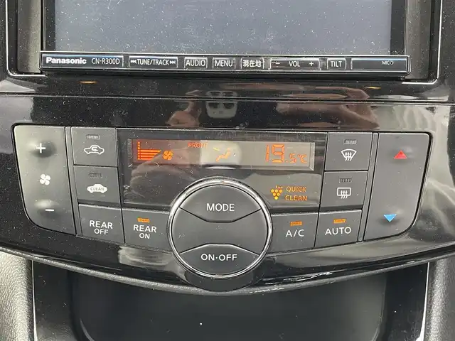 日産 セレナ ハイウェイS G Sハイブリッド 大分県 2014(平26)年 8.8万km ブリリアントホワイトパール 社外ナビ/DVD再生可能/ハンズフリーBluetooth接続/アルパイン後席モニター/LEDヘッドライト/フォグ/オートライト/ミラーウィンカー/スマートキー/プッシュスタート/クルーズコントロール/両側電動スライドドア/ETC/アイドリングストップ