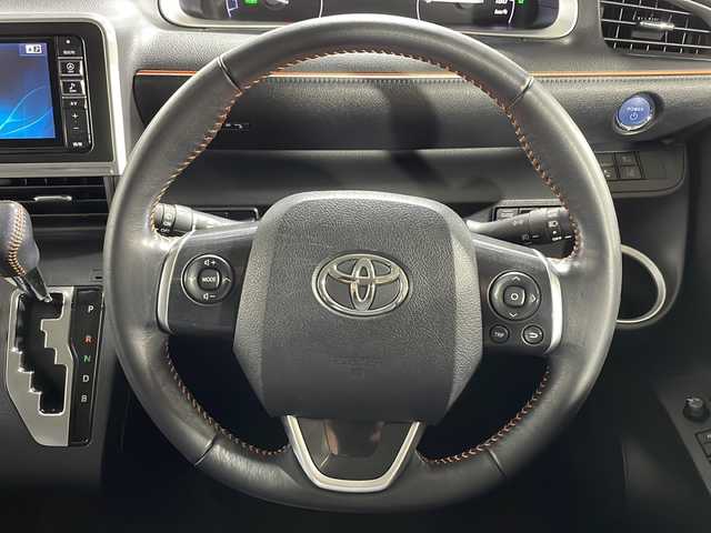 トヨタ シエンタ ハイブリッド G クエロ 広島県 2017(平29)年 5.6万km ヴィンテージブラウンパールクリスタルシャイン ALPINEナビ　/両側パワースライドドア　/バックカメラ　/フルセグTV　/オートハイビーム　/レーンキープアシスト　/衝突軽減ブレーキ　/オートライト　/ETC　/LEDヘッドランプ　/スマートキー　/フォグランプ/社外SMACK15インチアルミホイール(185/60/R15)/エアバック（運転席/助手席）