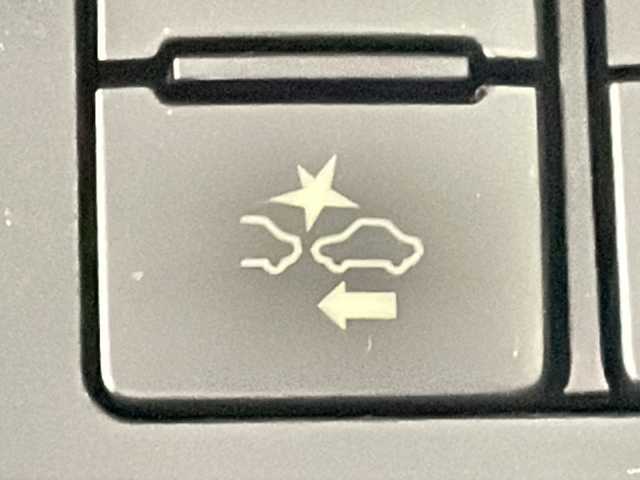 トヨタ シエンタ ハイブリッド G クエロ 広島県 2017(平29)年 5.6万km ヴィンテージブラウンパールクリスタルシャイン ALPINEナビ　/両側パワースライドドア　/バックカメラ　/フルセグTV　/オートハイビーム　/レーンキープアシスト　/衝突軽減ブレーキ　/オートライト　/ETC　/LEDヘッドランプ　/スマートキー　/フォグランプ/社外SMACK15インチアルミホイール(185/60/R15)/エアバック（運転席/助手席）