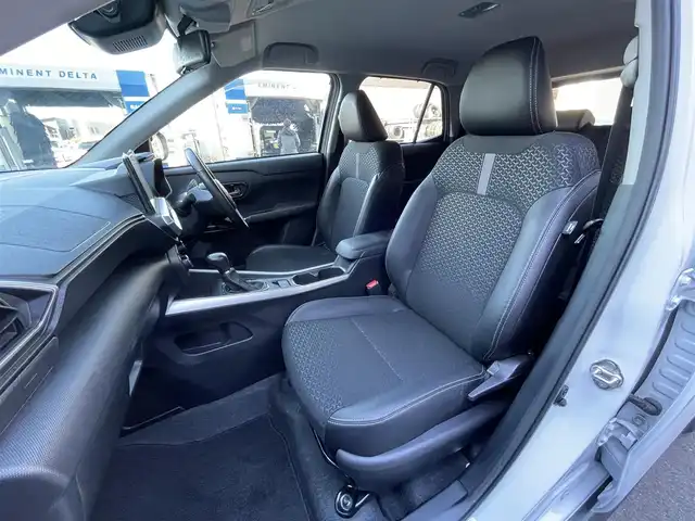 ダイハツ ロッキー プレミアム G HEV 滋賀県 2022(令4)年 3.5万km シャイニングホワイトパール 純正ディスプレイオーディオ/【フルセグ/Bluetooth/HDMI/USB】/全方位カメラ/LEDヘッドライト/革巻ステアリング/電子パーキング/オートホールドブレーキ/追従クルーズコントロール/純正１７AW/ETC/ドライブレコーダー/スマートキー