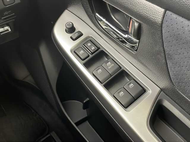 スバル インプレッサ スポーツ 2．0i アイサイト プラウドED 栃木県 2015(平27)年 6.5万km クリスタルブラックシリカ 純正ナビ/（BT/CD/DVD/フルセグ/AM/FM）/バックカメラ/４WD/アイサイトVer2.0/衝突軽減システム/車線逸脱抑制機能/AT誤発進抑制制御/横滑り防止/レーダークルーズコントロール/アイドリングストップ/マルチインフォメーションディスプレイ/ETC/電動格納ミラー/純正アルミホイール/純正フロアマット/プッシュスタート/スマートキー/スペアキー