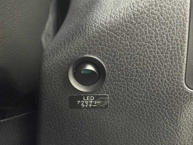 スバル インプレッサ スポーツ 2．0i アイサイト プラウドED 栃木県 2015(平27)年 6.5万km クリスタルブラックシリカ 純正ナビ/（BT/CD/DVD/フルセグ/AM/FM）/バックカメラ/４WD/アイサイトVer2.0/衝突軽減システム/車線逸脱抑制機能/AT誤発進抑制制御/横滑り防止/レーダークルーズコントロール/アイドリングストップ/マルチインフォメーションディスプレイ/ETC/電動格納ミラー/純正アルミホイール/純正フロアマット/プッシュスタート/スマートキー/スペアキー