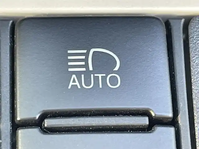 トヨタ シエンタ G 福岡県 2019(令1)年 5.2万km ブラックマイカ 衝突軽減/社外ナビ（ＣＮ－ＲＥ０５ＷＤ）/フルセグTV/CD/DVD/BT/SD/AM/FM/パノラミックビューモニター/両側パワースライドドア/ＬＤＡ/オートハイビーム/ＬＥＤオートライト/ステアリングリモコン/アイドリングストップ/ＥＴＣ２．０/スマートキー/プッシュスタート