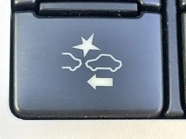 トヨタ シエンタ G 福岡県 2019(令1)年 5.2万km ブラックマイカ 衝突軽減/社外ナビ（ＣＮ－ＲＥ０５ＷＤ）/フルセグTV/CD/DVD/BT/SD/AM/FM/パノラミックビューモニター/両側パワースライドドア/ＬＤＡ/オートハイビーム/ＬＥＤオートライト/ステアリングリモコン/アイドリングストップ/ＥＴＣ２．０/スマートキー/プッシュスタート