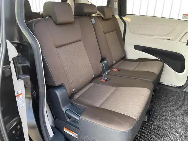 トヨタ シエンタ G 福岡県 2019(令1)年 5.2万km ブラックマイカ 衝突軽減/社外ナビ（ＣＮ－ＲＥ０５ＷＤ）/フルセグTV/CD/DVD/BT/SD/AM/FM/パノラミックビューモニター/両側パワースライドドア/ＬＤＡ/オートハイビーム/ＬＥＤオートライト/ステアリングリモコン/アイドリングストップ/ＥＴＣ２．０/スマートキー/プッシュスタート