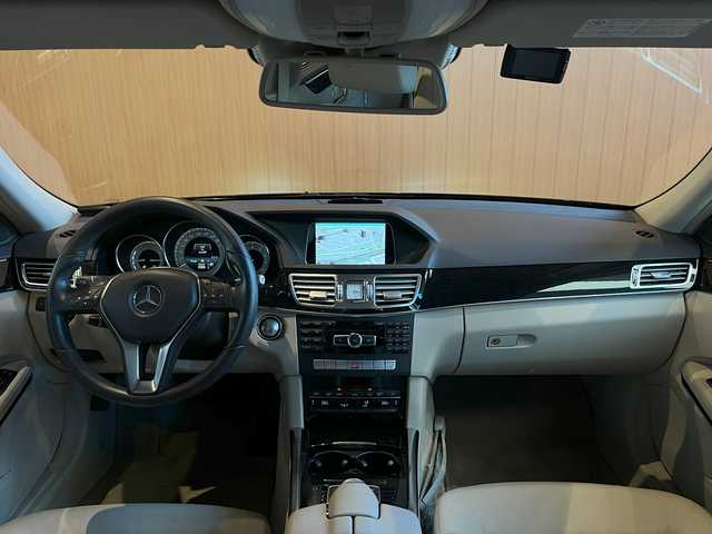 メルセデス・ベンツ Ｅ４００ ハイブリッド アバンギャルド 宮城県 2013(平25)年 4.2万km ドロマイトブラウン コンフォートパッケージ/レーダーセーフティパッケージ/COMANDシステムHDDナビ/フルセグTV/360°カメラシステム/ベージュレザーシート/シートヒーター/メモリ機能付きパワーシート/キーレスゴー/LEDヘッドライト/オートライト/純正18インチAW/ドライブレコーダー/電動リヤサンシェード/ETC車載器