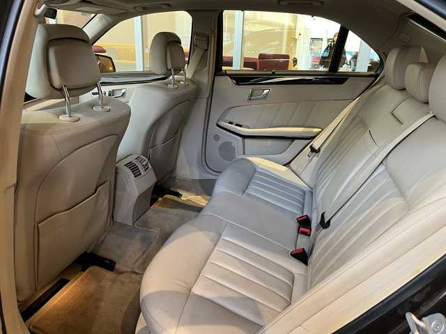 メルセデス・ベンツ Ｅ４００ ハイブリッド アバンギャルド 宮城県 2013(平25)年 4.2万km ドロマイトブラウン コンフォートパッケージ/レーダーセーフティパッケージ/COMANDシステムHDDナビ/フルセグTV/360°カメラシステム/ベージュレザーシート/シートヒーター/メモリ機能付きパワーシート/キーレスゴー/LEDヘッドライト/オートライト/純正18インチAW/ドライブレコーダー/電動リヤサンシェード/ETC車載器