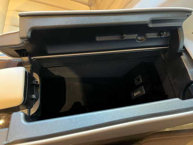 メルセデス・ベンツ Ｅ４００ ハイブリッド アバンギャルド 宮城県 2013(平25)年 4.2万km ドロマイトブラウン コンフォートパッケージ/レーダーセーフティパッケージ/COMANDシステムHDDナビ/フルセグTV/360°カメラシステム/ベージュレザーシート/シートヒーター/メモリ機能付きパワーシート/キーレスゴー/LEDヘッドライト/オートライト/純正18インチAW/ドライブレコーダー/電動リヤサンシェード/ETC車載器