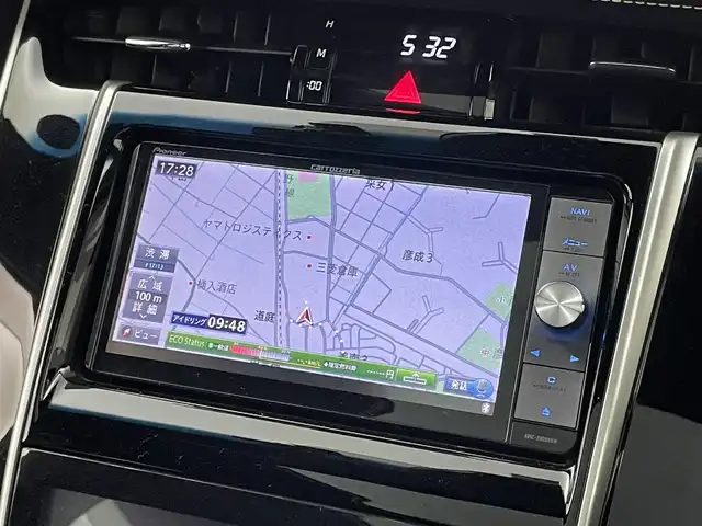 トヨタ ハリアー プレミアム 埼玉県 2015(平27)年 4.3万km ホワイトパールクリスタルシャイン 純正ナビ/フルセグTV/CD/DVD/BT/バックカメラ/サンルーフ/ハーフレザーシート/ドライブレコーダー/ビルトインETC/純正18インチAW/パワーバックドア/LEDヘッドライト