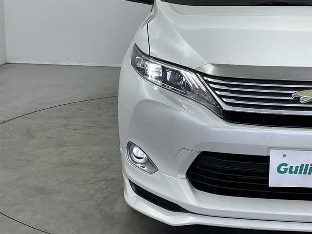 トヨタ ハリアー プレミアム 埼玉県 2015(平27)年 4.3万km ホワイトパールクリスタルシャイン 純正フルエアロ/サンルーフ/純正ナビ/フルセグTV/CD/DVD/BT/バックカメラ/ハーフレザーシート/ドライブレコーダー/ビルトインETC/純正18インチAW/パワーバックドア/LEDヘッドライト