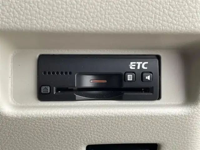 スズキ スペーシア HYBRID X 愛媛県 2018(平30)年 1.7万km フェニックスレッドパール Panasonicナビ　/フルセグＴＶ　/全周囲カメラ　/両側電動スライドドア　/ヘッドアップディスプレイ　/衝突被害軽減装置　/車線逸脱防止装置/サーキュレーター　/ドライブレコーダー　/アイドリングストップ　/前後コーナーセンサー/ステアリングリモコン/ヘッドライトレベライザー/電格ミラー/ISOFIX/シガーソケット/純正ドアバイザー/純正ホイールキャップ/現状サマー(鉄)(155/65/R14)/DUNLOP ENASAVE