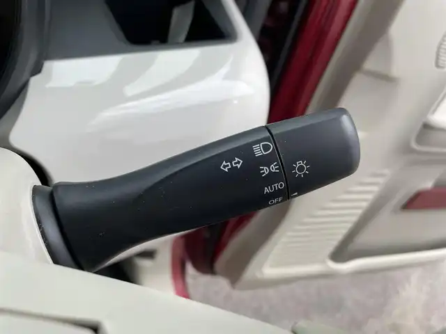 スズキ スペーシア HYBRID X 愛媛県 2018(平30)年 1.7万km フェニックスレッドパール Panasonicナビ　/フルセグＴＶ　/全周囲カメラ　/両側電動スライドドア　/ヘッドアップディスプレイ　/衝突被害軽減装置　/車線逸脱防止装置/サーキュレーター　/ドライブレコーダー　/アイドリングストップ　/前後コーナーセンサー/ステアリングリモコン/ヘッドライトレベライザー/電格ミラー/ISOFIX/シガーソケット/純正ドアバイザー/純正ホイールキャップ/現状サマー(鉄)(155/65/R14)/DUNLOP ENASAVE