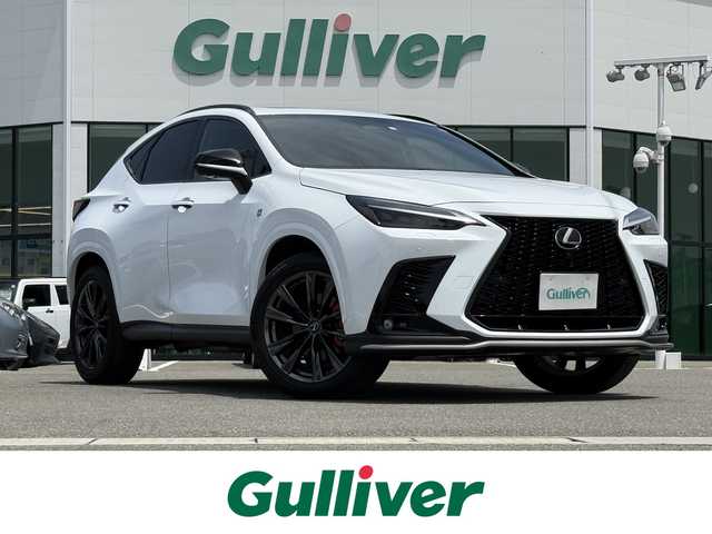 レクサス ＮＸ 350h Fスポーツ 佐賀県 2023(令5)年 1.4万km ホワイトノーヴァガラスフレーク 純正14型ディスプレイオーディオ(フルセグTV/AM/FM/BT/アップルカープレイ/アンドロイドオーディオ)/アラウンドビューモニター/パノラミックビューモニター/レクサスセーフティーシステム/プリクラッシュセーフティ/レーダークルーズコントロール(全車速追従機能)/プロアクティブドライビングアシスト/ブラインドスポットモニター/発信遅れ告知機能/ロードサインアシスト/パーキングサポートブレーキ/クリアランスソナー/サンルーフ/ミラーヒーター/パワーシート/シートヒーター/エアシート/ヘッドアップディスプレイ/ETC2.0/オートホールド/電子パーキングブレーキ/パドルシフト/100V電源/HDMI/純正20インチアルミホイール/純正フロアマット/純正LEDヘッドライト