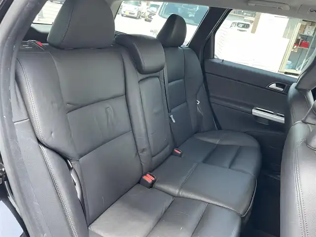 ボルボ Ｖ５０ 2．0e  Aktiv　+ 群馬県 2011(平23)年 8.3万km 黒 社外ナビ/バックカメラ/ETC/前席シートヒーター/D席パワーシート＆メモリーシート/MTモード付AT/電動格納ミラー＆ウインカーミラー/革巻きステアリング/フロアマット/リモコンキー×２/保証書＆取説