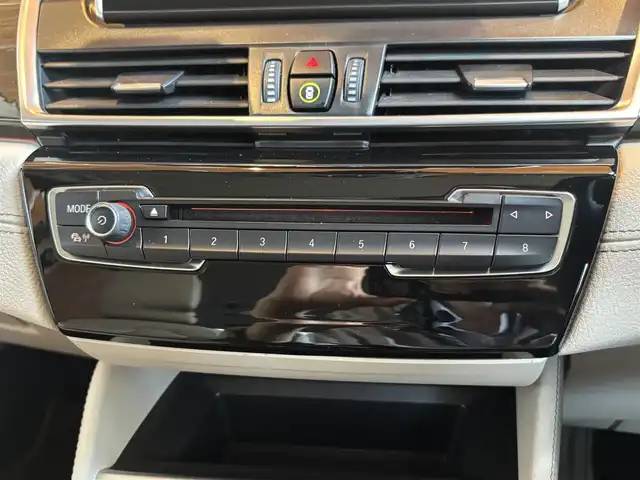 ＢＭＷ ２１８ｄ アクティブツアラー ラグジュアリー 宮城県 2018(平30)年 4.1万km ベージュ 純正HDDナビ/バックカメラ/CD/DVD再生/Bluetooth接続/白革シート/パワーシート/シートヒーター/アイドリングストップ/インテリジェントセーフティ/衝突軽減システム/速度リミッター/ドライビングアシスト/LCW/コンフォートアクセス/ステアリングスイッチ/レインセンサー/LEDヘッドライト/アダクティブヘッドライト/純正ドラレコ/アンビエントライト/電動ミラー/ミラーETC/ドライブセレクト/電動パーキング/純正17インチAW/取扱説明書/保証書/スペアキー×１