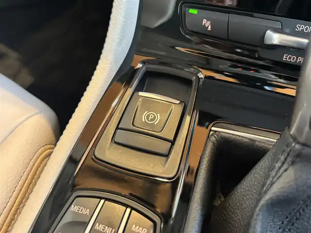 ＢＭＷ ２１８ｄ アクティブツアラー ラグジュアリー 宮城県 2018(平30)年 4.1万km ベージュ 純正HDDナビ/バックカメラ/CD/DVD再生/Bluetooth接続/白革シート/パワーシート/シートヒーター/アイドリングストップ/インテリジェントセーフティ/衝突軽減システム/速度リミッター/ドライビングアシスト/LCW/コンフォートアクセス/ステアリングスイッチ/レインセンサー/LEDヘッドライト/アダクティブヘッドライト/純正ドラレコ/アンビエントライト/電動ミラー/ミラーETC/ドライブセレクト/電動パーキング/純正17インチAW/取扱説明書/保証書/スペアキー×１