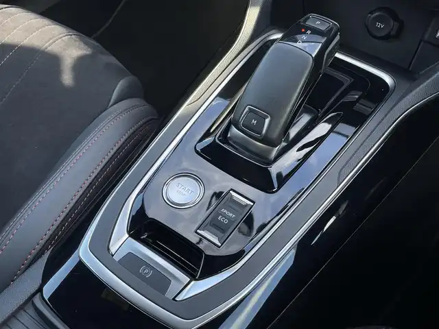 プジョー ３０８ SW GT ブルーHDi 三重県 2018(平30)年 1.7万km パール ＡＣＣ/アクティブセーフブレーキ/ブラインドスポット/純正オプションナビ/フルセグＴＶ/バックカメラ/カープレイ/パノラマガラスルーフ/純正１８インチＡＷ/前後ドライブレコーダー/ＥＴＣ/パドルシフト/保証書/取扱説明書/スペアキー