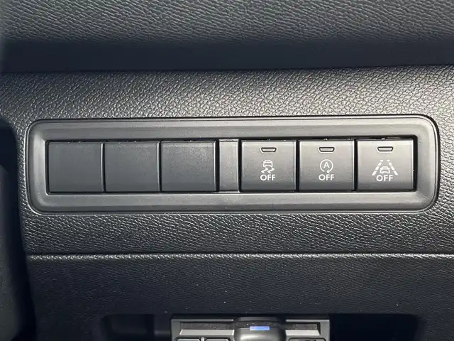 プジョー ３０８ SW GT ブルーHDi 三重県 2018(平30)年 1.7万km パール ＡＣＣ/アクティブセーフブレーキ/ブラインドスポット/純正オプションナビ/フルセグＴＶ/バックカメラ/カープレイ/パノラマガラスルーフ/純正１８インチＡＷ/前後ドライブレコーダー/ＥＴＣ/パドルシフト/保証書/取扱説明書/スペアキー