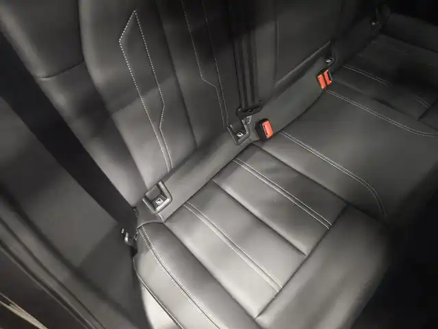 アウディ Ａ３ SB 30TFSI Sライン 群馬県 2022(令4)年 3.2万km デイトナグレーパールエフェクト Sラインプラスパッケージ/コンビニエンスパッケージ/ナビゲーションパッケージ/マトリクスLED 黒革シート/運転席シートヒーター/パワーシート/バーチャルコックピット/AppleCarPlay/純正前後ドラレコ