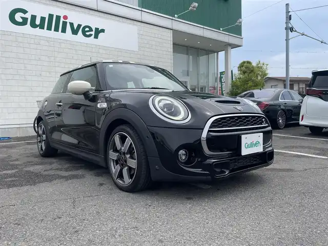 ＭＩＮＩ ミニ クーパー S 60イヤーズED 神奈川県 2020(令2)年 4.8万km ミッドナイト・ブラック・メタリック MINI・YOURSレザースポーツシート/・前席シートヒーター/MINI・YOURSレザースポーツステアリング/純正ナビ/・Bluetooth/カメラ＆パーキングパッケージ/・バックカメラ/・前後パークディスタンス/ペッパーパッケージ/・LEDライト/・LEDフォグランプ/LEDライトパッケージ/運転支援システム/・インテリジェントセーフティ/・アダプティブクルーズコントロール/パドルシフト/スマートキーX2/新車時手帳、取説