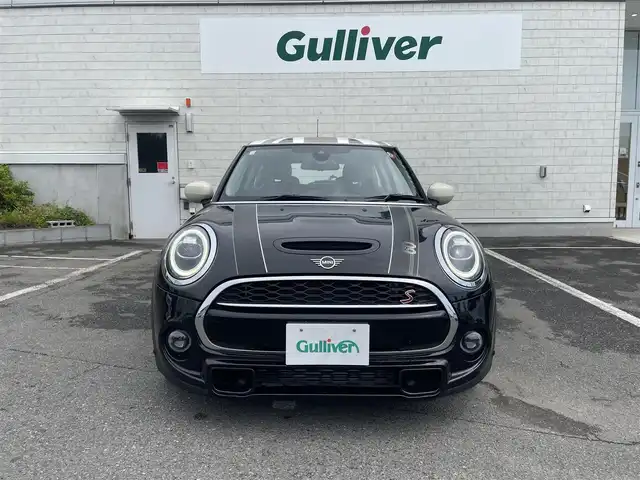ＭＩＮＩ ミニ クーパー S 60イヤーズED 神奈川県 2020(令2)年 4.8万km ミッドナイト・ブラック・メタリック MINI・YOURSレザースポーツシート/・前席シートヒーター/MINI・YOURSレザースポーツステアリング/純正ナビ/・Bluetooth/カメラ＆パーキングパッケージ/・バックカメラ/・前後パークディスタンス/ペッパーパッケージ/・LEDライト/・LEDフォグランプ/LEDライトパッケージ/運転支援システム/・インテリジェントセーフティ/・アダプティブクルーズコントロール/パドルシフト/スマートキーX2/新車時手帳、取説