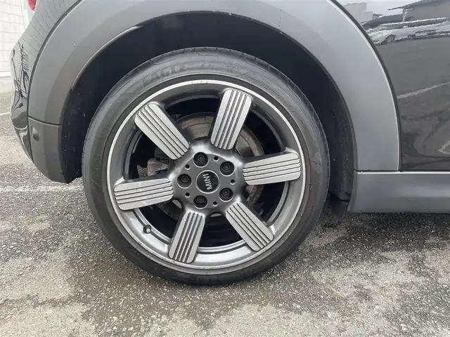 ＭＩＮＩ ミニ クーパー S 60イヤーズED 神奈川県 2020(令2)年 4.8万km ミッドナイト・ブラック・メタリック MINI・YOURSレザースポーツシート/・前席シートヒーター/MINI・YOURSレザースポーツステアリング/純正ナビ/・Bluetooth/カメラ＆パーキングパッケージ/・バックカメラ/・前後パークディスタンス/ペッパーパッケージ/・LEDライト/・LEDフォグランプ/LEDライトパッケージ/運転支援システム/・インテリジェントセーフティ/・アダプティブクルーズコントロール/パドルシフト/スマートキーX2/新車時手帳、取説