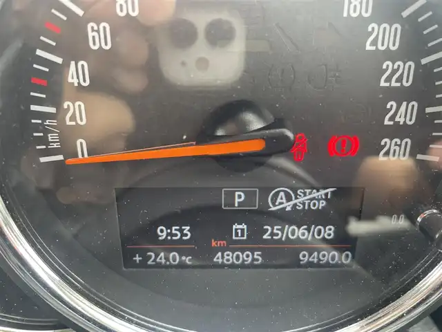 ＭＩＮＩ ミニ クーパー S 60イヤーズED 神奈川県 2020(令2)年 4.8万km ミッドナイト・ブラック・メタリック MINI・YOURSレザースポーツシート/・前席シートヒーター/MINI・YOURSレザースポーツステアリング/純正ナビ/・Bluetooth/カメラ＆パーキングパッケージ/・バックカメラ/・前後パークディスタンス/ペッパーパッケージ/・LEDライト/・LEDフォグランプ/LEDライトパッケージ/運転支援システム/・インテリジェントセーフティ/・アダプティブクルーズコントロール/パドルシフト/スマートキーX2/新車時手帳、取説