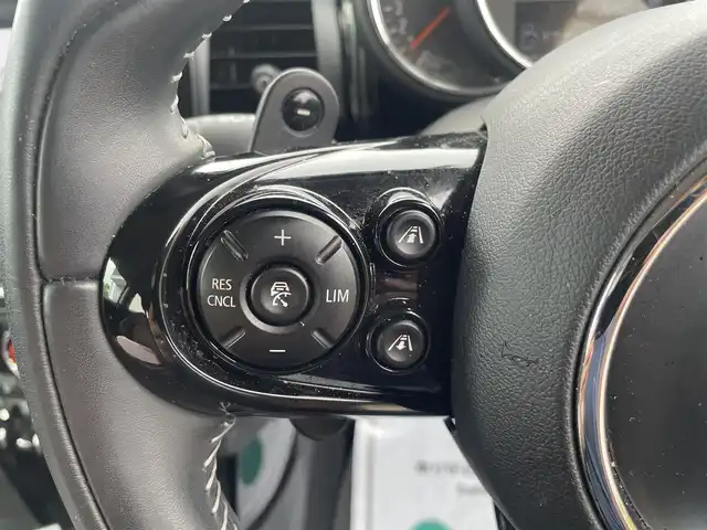ＭＩＮＩ ミニ クーパー S 60イヤーズED 神奈川県 2020(令2)年 4.8万km ミッドナイト・ブラック・メタリック MINI・YOURSレザースポーツシート/・前席シートヒーター/MINI・YOURSレザースポーツステアリング/純正ナビ/・Bluetooth/カメラ＆パーキングパッケージ/・バックカメラ/・前後パークディスタンス/ペッパーパッケージ/・LEDライト/・LEDフォグランプ/LEDライトパッケージ/運転支援システム/・インテリジェントセーフティ/・アダプティブクルーズコントロール/パドルシフト/スマートキーX2/新車時手帳、取説