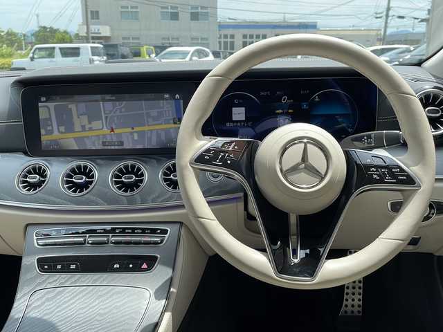メルセデス・ベンツ Ｍ・ベンツ ＣＬＳ２２０ｄ 福島県 2023(令5)年 2.6万km ダイヤモンドホワイト 純正ナビゲーション【USB/BT/TV】/360°カメラシステム/AMG20インチAW/社外フロントグリル/ナッパレザーシート/ETC2.0/ドライブレコーダー/電動パノラミックスライディングルーフ/電動トランクリッド/アクティブブレーキアシスト/アクティブレーンキーピングアシスト/アクティブディスタンスアシスト ディストロニック /ブラインドスポットアシスト/アンビエントライト/全席シートヒーター/前席ベンチレーション/前席パワーシート/運転席シートメモリー/パドルシフト/ステアリングリモコン