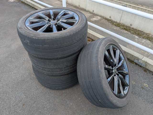 アウディ Ａ６ オールロードクワトロ 3．2 FSI 福井県 2015(平27)年 10.4万km ガンＭ サンルーフ/４WD/純正AW付きサマータイヤ積込/ユピテルレーダー/電動リアゲート/BOSEサウンドシステム/本革シート/クルーズコントロール/前方ドライブレコーダー/前後コーナーセンサー/全席シートヒーター/ETC/バックカメラ/純正HDDナビ/横滑り防止装置/盗難防止装置/アイドリングストップ/ダブル＋サイドエアバッグ/カーテンエアバッグ/純正フロアマット/スマートキー