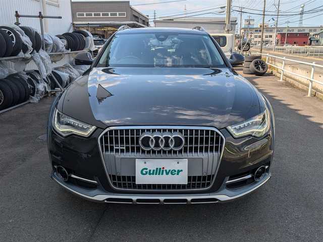 アウディ Ａ６ オールロードクワトロ 3．2 FSI 福井県 2015(平27)年 10.4万km ガンＭ サンルーフ/４WD/純正AW付きサマータイヤ積込/ユピテルレーダー/電動リアゲート/BOSEサウンドシステム/本革シート/クルーズコントロール/前方ドライブレコーダー/前後コーナーセンサー/全席シートヒーター/ETC/バックカメラ/純正HDDナビ/横滑り防止装置/盗難防止装置/アイドリングストップ/ダブル＋サイドエアバッグ/カーテンエアバッグ/純正フロアマット/スマートキー