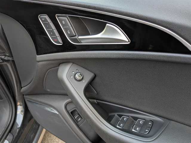アウディ Ａ６ オールロードクワトロ 3．2 FSI 福井県 2015(平27)年 10.4万km ガンＭ サンルーフ/４WD/純正AW付きサマータイヤ積込/ユピテルレーダー/電動リアゲート/BOSEサウンドシステム/本革シート/クルーズコントロール/前方ドライブレコーダー/前後コーナーセンサー/全席シートヒーター/ETC/バックカメラ/純正HDDナビ/横滑り防止装置/盗難防止装置/アイドリングストップ/ダブル＋サイドエアバッグ/カーテンエアバッグ/純正フロアマット/スマートキー