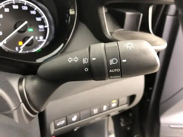 トヨタ ハリアー Z レザーパッケージ 愛知県 2020(令2)年 1.1万km プレシャスブラックパール モデリスタエアロ（F/S/R）/メタルガーニッシュ/純正12.3型ディスプレイオーディオ（AppleCarPlay/AndroidAuto/フルセグTV）/JBLプレミアムサウンド/パノラミックビューモニター/デジタルインナーミラー/ブラインドスポットモニター/ヘッドアップディスプレイ/黒革シート/パワーシート/シートメモリー/シートヒーター/ベンチレーション/パワーバックドア/ステアリングヒーター/セーフティセンス/・プリクラッシュセーフティ/・レーントレーシングアシスト/・アダプティブハイビーム/・レーダークルーズコントロール/クリアランスソナー/電動パーキングブレーキ/オートブレーキホールド/LEDヘッドランプ/オートライト/ETC2.0/ドライブレコーダー/USB挿入口４つ