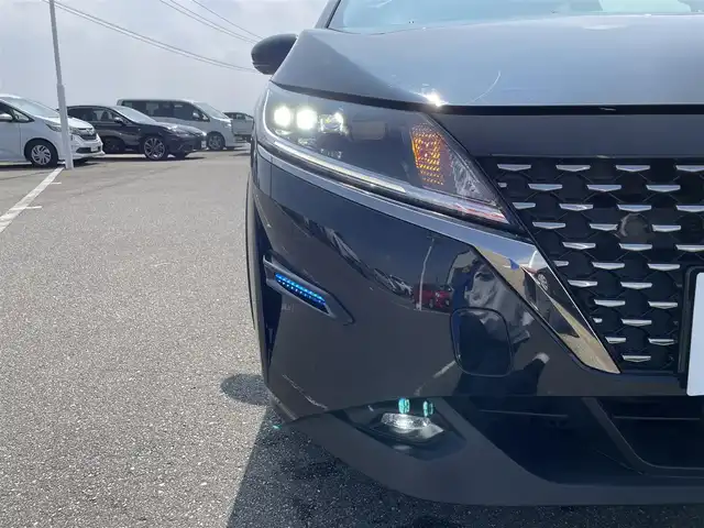 日産 ノート オーテック クロスオーバー 佐賀県 2022(令4)年 2.1万km 黒 純正SDナビゲーション/・フルセグTV/CD/DVD/Bluetooth/アラウンドビューモニター/インテリジェントルームミラー/電子パーキングブレーキ/AUTO HOLD機能/AUTECH専用レザーシート/DN席シートヒーター/AUTECH16インチアルミホイール/三眼LEDヘッドライト/LEDフォグランプ/純正フロアマット/新車保証書/カラーコードNo.「GAT」/360°セーフティアシスト/・エマージェンシーブレーキ/・クリアランスソナー/・車線逸脱警報機能/・車線逸脱防止支援機能/・後側方車両検知機能/・後側方衝突防止支援/・標識検知支援/・ふらつき警報