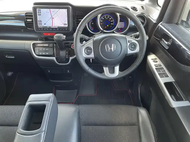 ホンダ Ｎ ＢＯＸ カスタム G ターボ Lパッケージ 岩手県 2015(平27)年 7.3万km プレミアムホワイトパールⅡ ・ワンオーナー/・４WD/・ターボ車両/・純正ナビフルセグTV/・BT　　DVD/・バックカメラ/・ETC/・クルーズコントロール/・パドルシフト/・ECON/・ハーフレザーシート/・シートヒーター/・両側パワースライドドア/・オートライト/・HIDヘットライト/・LEDフォグライト/・オートリトラミラー/・ウインカーミラー/・純正１５インチアルミ/・スマートキー×３/・プッシュスタート/・保証書/・取説