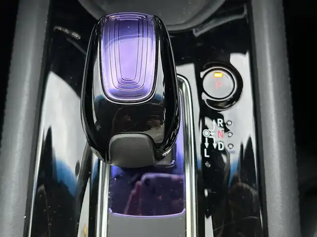 ホンダ ヴェゼル ハイブリッド 奈良県 2017(平29)年 3.6万km クリスタルブラックパール 1オーナー/純正ディーラーナビ(VXM-175VFEi)/BT/CD/TV/SD/DVD/USB/iPod//衝突軽減システム/ルーフレール/レーンキープアシスト/追従式クルコン/コーナーセンサー/横滑り防止装置/バックカメラ/ETC/ドラレコ/ハーフレザーシート/フルフラットシート/オートLEDライト/保証書・取説・スペアキー付き