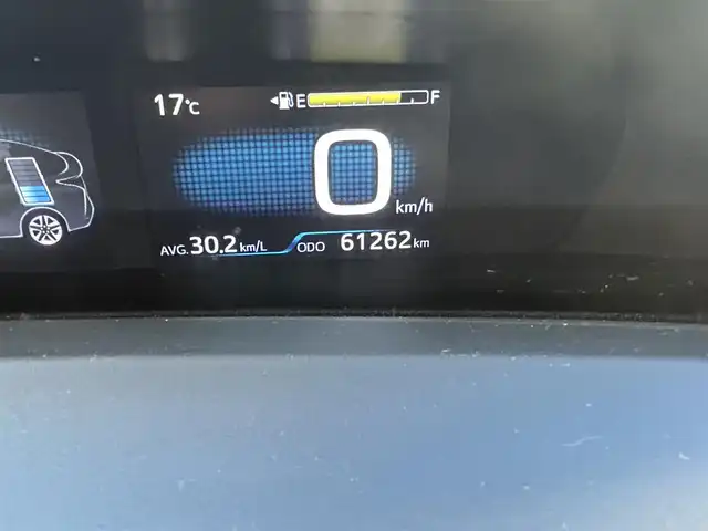 トヨタ プリウス S 愛知県 2016(平28)年 6.2万km スティールブロンドM ワンオーナー/純正7型ナビ【Bluetooth CD DVD SD フルセグ　品番：NSZT-W64】/バックカメラ/ビルトインETC/アダプティブクルーズコントロール/衝突軽減/レーンキープアシスト/ふらつき警報/車両接近通報装置/LEDヘッドライト/オートライト/オートマチックハイビーム/フォグランプ/オート電動格納ドアミラー/ステアリングリモコン/スマートキー【スペア1本】/純正フロアマット/純正アルミホイール/保証書/取説