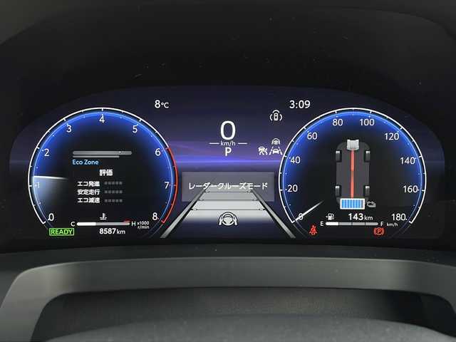 トヨタ アルファードハイブリット Z 道北・旭川 2025(令7)年 0.9万km プラチナホワイトパールマイカ /4WD//禁煙車//寒冷地仕様//左右独立ムーンルーフ//ユニバーサルステップ//純正ディスプレイオーディオプラス/　BT/TV/USB/HDMI//フリップダウンモニター//パノラミックビューモニター//両側パワースライドドア//BSM//LDA//RSA//レーダークルーズコントロール//オートマチックハイビーム//安心降車アシスト//リヤカメラディテクション//リヤクロストラフィックアラート//プロアクティブドライビングアシスト//電動サンシェード//ハンズフリー電動リアゲート//禁煙車//ハンドルヒーター//３眼LEDヘッドライト/フォグ//１・２列目パワーシート＆シートヒーター//オットマン//メモリーシート//ミラーヒーター//1500W充電//デジタルインナーミラー一体型純正ドライブレコーダー//保証書