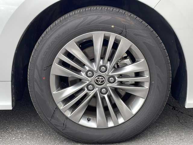 トヨタ アルファードハイブリット Z 道北・旭川 2025(令7)年 0.9万km プラチナホワイトパールマイカ /4WD//禁煙車//寒冷地仕様//左右独立ムーンルーフ//ユニバーサルステップ//純正ディスプレイオーディオプラス/　BT/TV/USB/HDMI//フリップダウンモニター//パノラミックビューモニター//両側パワースライドドア//BSM//LDA//RSA//レーダークルーズコントロール//オートマチックハイビーム//安心降車アシスト//リヤカメラディテクション//リヤクロストラフィックアラート//プロアクティブドライビングアシスト//電動サンシェード//ハンズフリー電動リアゲート//禁煙車//ハンドルヒーター//３眼LEDヘッドライト/フォグ//１・２列目パワーシート＆シートヒーター//オットマン//メモリーシート//ミラーヒーター//1500W充電//デジタルインナーミラー一体型純正ドライブレコーダー//保証書
