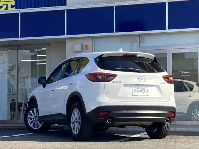 マツダ ＣＸ－５ XD プロアクティブ 静岡県 2015(平27)年 8.5万km クリスタルホワイトパールマイカ (株)IDOMが運営する【じしゃロン焼津店】の自社ローン専用車両になります。こちらは現金またはオートローンご利用時の価格です。自社ローンご希望の方は別途その旨お申付け下さい　/純正ＳＤナビ/（フルセグＴＶ/Ｂｌｕｅｔｏｏｔｈ接続/ＣＤ/ＤＶＤ）/衝突軽減ブレーキ/レーダークルーズ/バック／サイドカメラ/コーナーセンサー/ＥＴＣ/ＨＩＤヘッドライト/オートライト/プッシュスタート＆スマートキー
