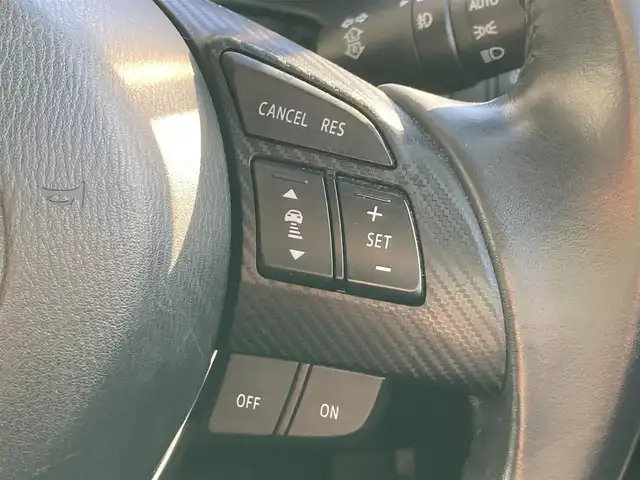 マツダ ＣＸ－５ XD プロアクティブ 静岡県 2015(平27)年 8.5万km クリスタルホワイトパールマイカ (株)IDOMが運営する【じしゃロン焼津店】の自社ローン専用車両になります。こちらは現金またはオートローンご利用時の価格です。自社ローンご希望の方は別途その旨お申付け下さい　/純正ＳＤナビ/（フルセグＴＶ/Ｂｌｕｅｔｏｏｔｈ接続/ＣＤ/ＤＶＤ）/衝突軽減ブレーキ/レーダークルーズ/バック／サイドカメラ/コーナーセンサー/ＥＴＣ/ＨＩＤヘッドライト/オートライト/プッシュスタート＆スマートキー