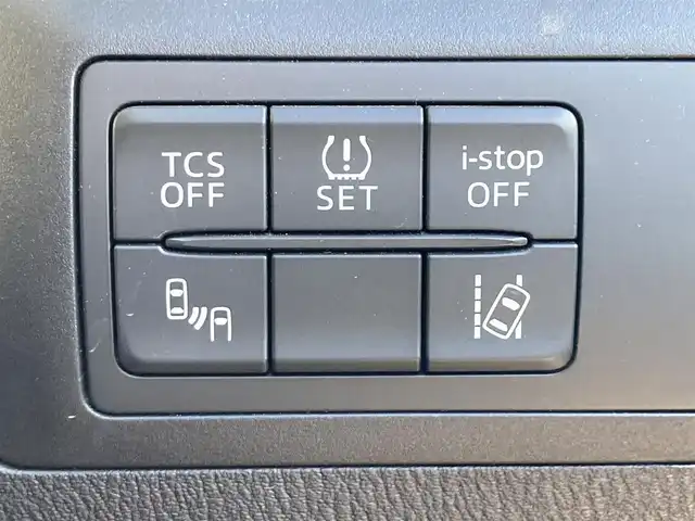 マツダ ＣＸ－５ XD プロアクティブ 静岡県 2015(平27)年 8.5万km クリスタルホワイトパールマイカ (株)IDOMが運営する【じしゃロン焼津店】の自社ローン専用車両になります。こちらは現金またはオートローンご利用時の価格です。自社ローンご希望の方は別途その旨お申付け下さい　/純正ＳＤナビ/（フルセグＴＶ/Ｂｌｕｅｔｏｏｔｈ接続/ＣＤ/ＤＶＤ）/衝突軽減ブレーキ/レーダークルーズ/バック／サイドカメラ/コーナーセンサー/ＥＴＣ/ＨＩＤヘッドライト/オートライト/プッシュスタート＆スマートキー