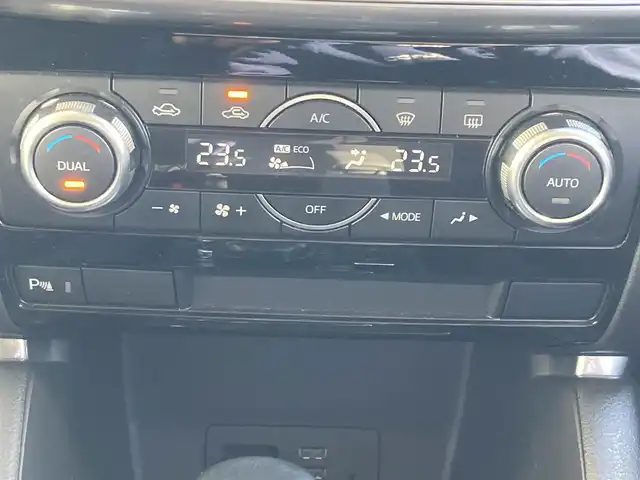 マツダ ＣＸ－５ XD プロアクティブ 静岡県 2015(平27)年 8.5万km クリスタルホワイトパールマイカ (株)IDOMが運営する【じしゃロン焼津店】の自社ローン専用車両になります。こちらは現金またはオートローンご利用時の価格です。自社ローンご希望の方は別途その旨お申付け下さい　/純正ＳＤナビ/（フルセグＴＶ/Ｂｌｕｅｔｏｏｔｈ接続/ＣＤ/ＤＶＤ）/衝突軽減ブレーキ/レーダークルーズ/バック／サイドカメラ/コーナーセンサー/ＥＴＣ/ＨＩＤヘッドライト/オートライト/プッシュスタート＆スマートキー