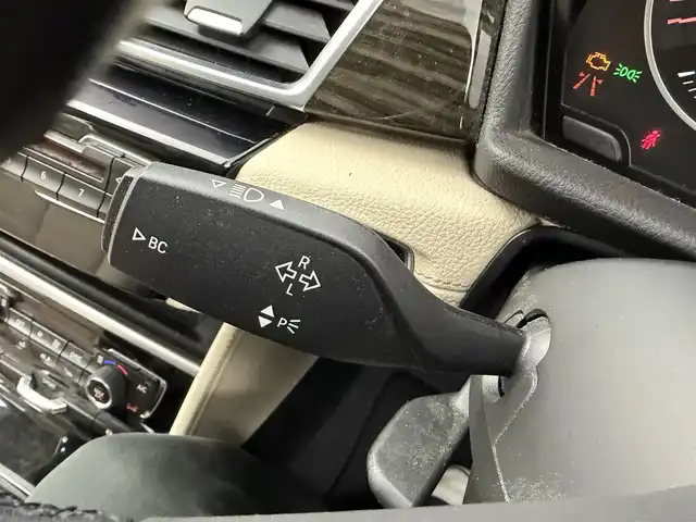 ＢＭＷ ２１８ｉ グランツアラー ラグジュアリー 愛知県 2016(平28)年 5.8万km 赤 ブラインドスポットモニター/ETC付き自動防眩ルームミラー/レーダークルーズコントロール/衝突回避・被害軽減システム/ダイナミックトラクションコントロール/EDLC/純正8.8インチディスプレイオーディオナビ/　・Bluetooth /　・DVD/CD/　・AM/FM/　・USB/　・AUX/3列シート/レザーシート/パワーシート/シートヒーター/パワーバックドア/本革ステアリング/社外ドライブレコーダー（前方）/純正17インチAW/LEDヘッドライト/オートライト/スマートキー