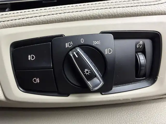 ＢＭＷ ２１８ｉ グランツアラー ラグジュアリー 愛知県 2016(平28)年 5.8万km 赤 ブラインドスポットモニター/ETC付き自動防眩ルームミラー/レーダークルーズコントロール/衝突回避・被害軽減システム/ダイナミックトラクションコントロール/EDLC/純正8.8インチディスプレイオーディオナビ/　・Bluetooth /　・DVD/CD/　・AM/FM/　・USB/　・AUX/3列シート/レザーシート/パワーシート/シートヒーター/パワーバックドア/本革ステアリング/社外ドライブレコーダー（前方）/純正17インチAW/LEDヘッドライト/オートライト/スマートキー