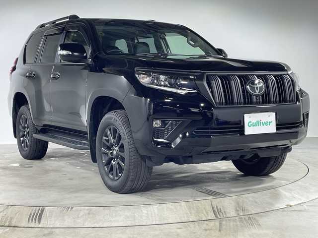 トヨタ ランドクルーザー プラド TX Lパッケージ マットブラED 福岡県 2023(令5)年 1.5万km ブラック サンルーフ/純正メーカーナビ/フルセグテレビ/アラウンドビューモニター/黒革シート/BSM/ドライブレコーダー/三列目電動シート/シートヒーター/シートクーラー/レーダークルーズコントロール/プッシュスタート/ETC/コーナーセンサー