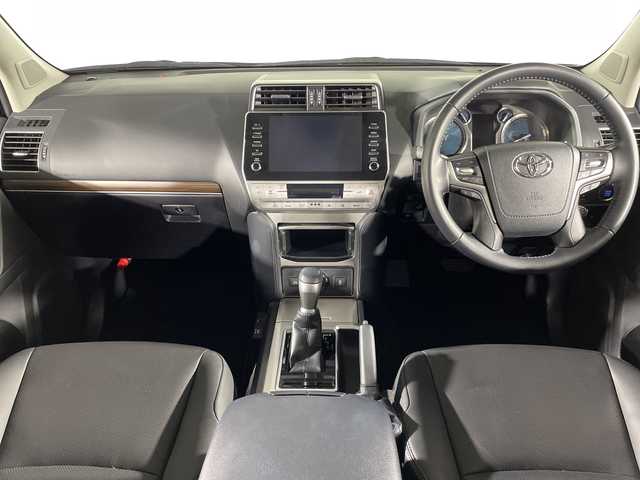トヨタ ランドクルーザー プラド TX Lパッケージ マットブラED 福岡県 2023(令5)年 1.5万km ブラック サンルーフ/純正メーカーナビ/フルセグテレビ/アラウンドビューモニター/黒革シート/BSM/ドライブレコーダー/三列目電動シート/シートヒーター/シートクーラー/レーダークルーズコントロール/プッシュスタート/ETC/コーナーセンサー