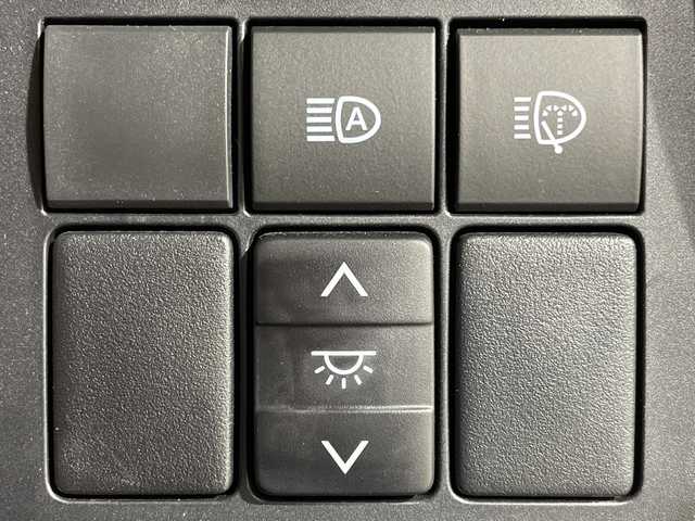 トヨタ ランドクルーザー プラド TX Lパッケージ マットブラED 福岡県 2023(令5)年 1.5万km ブラック サンルーフ/純正メーカーナビ/フルセグテレビ/アラウンドビューモニター/黒革シート/BSM/ドライブレコーダー/三列目電動シート/シートヒーター/シートクーラー/レーダークルーズコントロール/プッシュスタート/ETC/コーナーセンサー