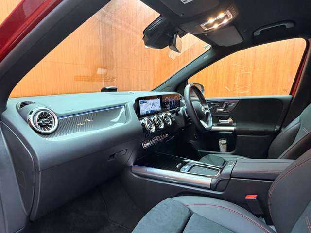 メルセデス・ベンツ Ｍ・ベンツ Ｂ２００ｄ AMGライン 千葉県 2023(令5)年 2.4万km 赤 ＡＣＣ　/半革シート　/ナビ　/ＴＶ　　/Ｂカメラ　/Ｂｌｕｅｔｏｏｔｈ接続　/電動シート　/シートヒーター　/電動リアゲート　/ＬＥＤヘッドライト　/オートハイビーム　/アクティブパーキング　/レーダーセーフティ　/ＥＴＣ